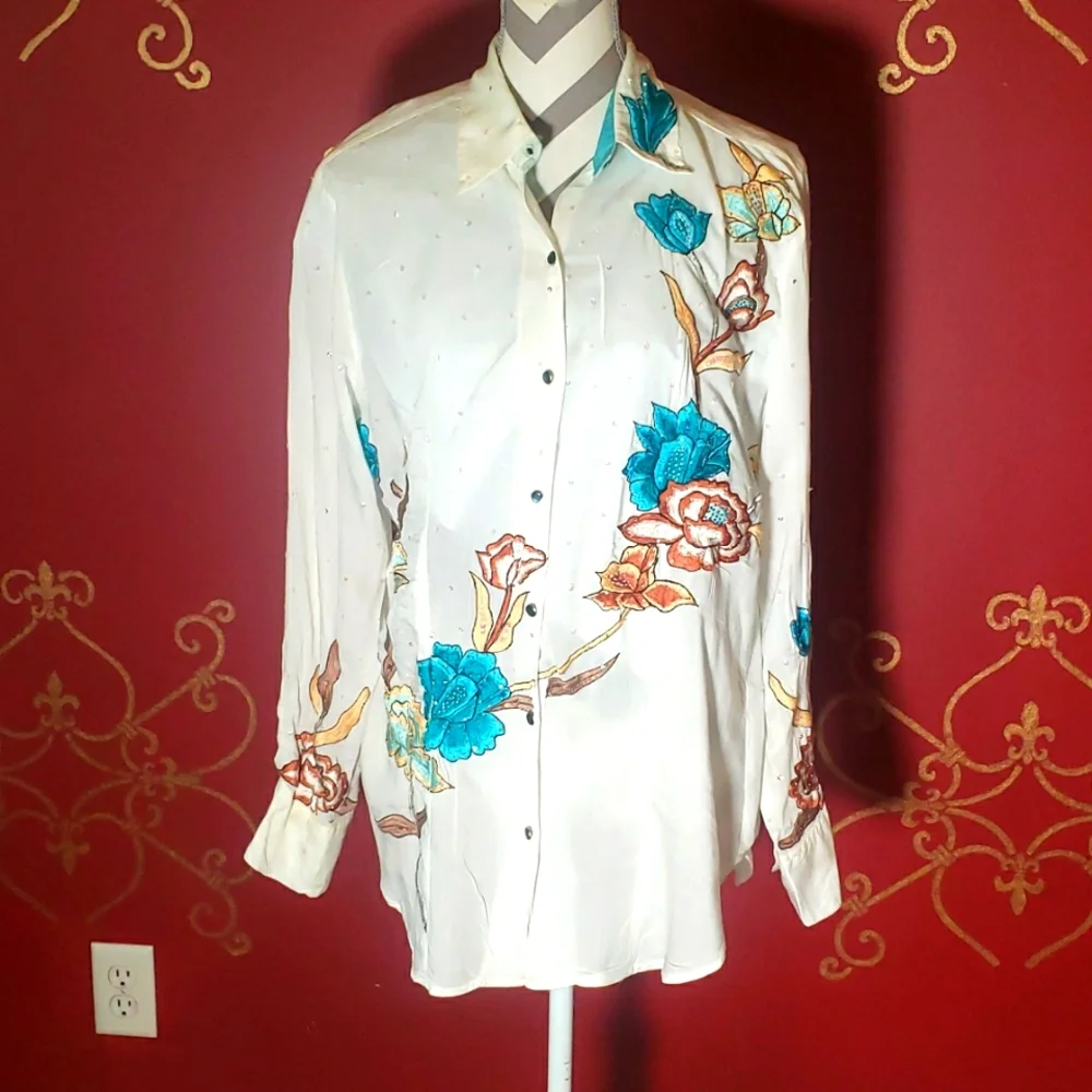 Vintage collection blouse. - Picture 1 of 8
